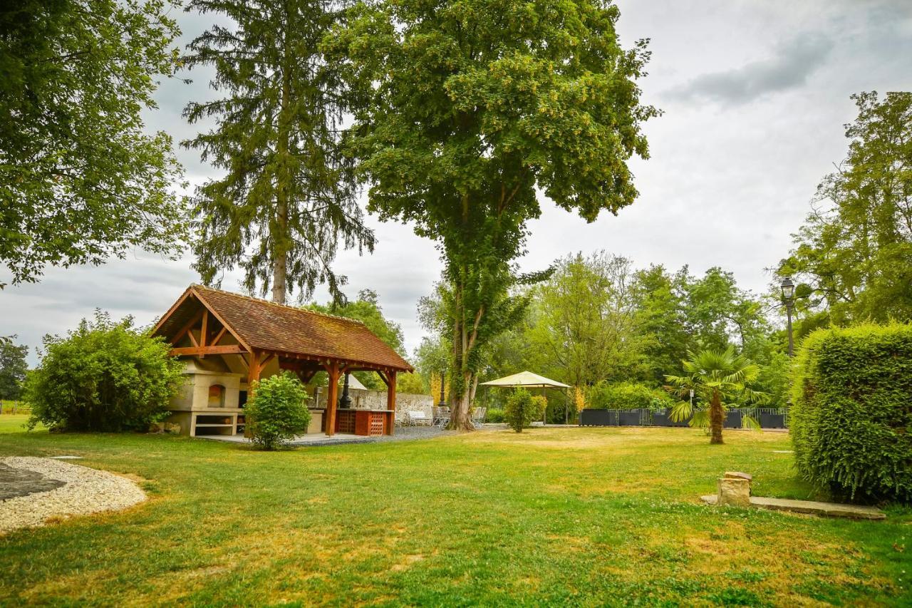 Le Moulin De Pommeuse Bed and Breakfast Buitenkant foto